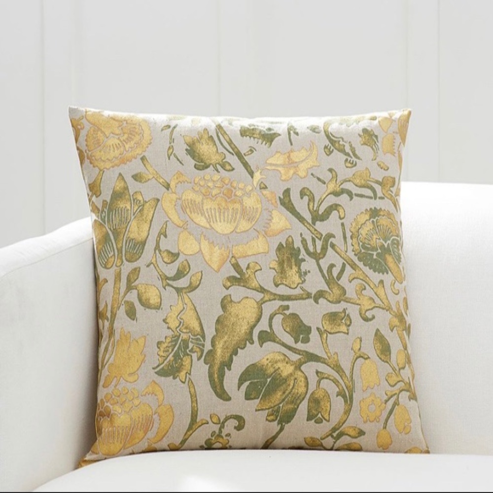 Pottery Barn Floral 20x20” Throw Pillow with Case